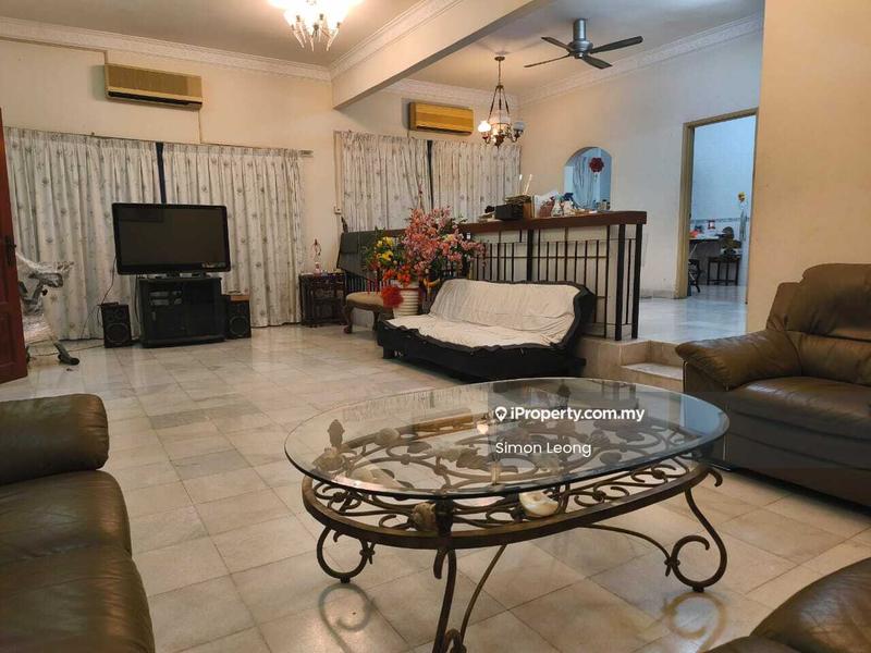 Rumah Berangkai 2 Tingkat untuk Dijual di Bukit Jelutong, Shah Alam oleh Simon Leong - Living Room - iProperty.com.my