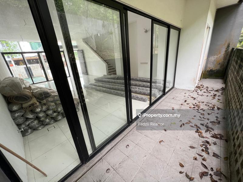 Rumah Teres 3-Tingkat untuk Dijual di Seri Kembangan, Selangor oleh Fadzli Realtor - iProperty.com.my