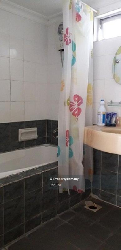 Condominium for Sale in Amadesa Resort Condominium by Rain Tan - iProperty.com.my