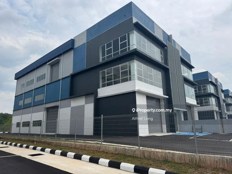 For Rent - Corner 2.5sty Semi-D Factory Balakong, Taming jaya, Selesa Jaya, Seri kembangan
