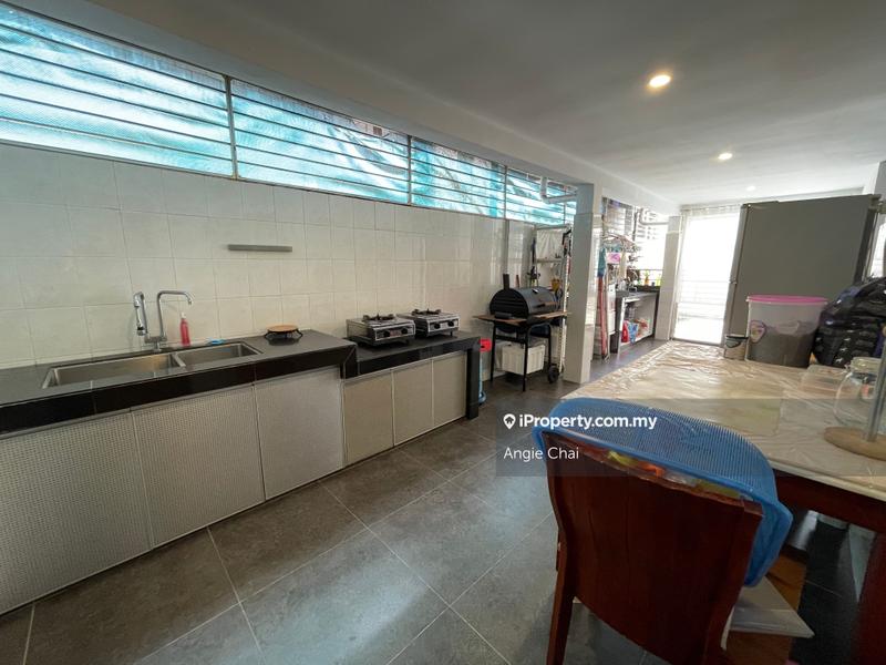 Rumah Berkembar untuk Dijual di SS 21, Damansara Utama, Petaling Jaya oleh Angie Chai - iProperty.com.my