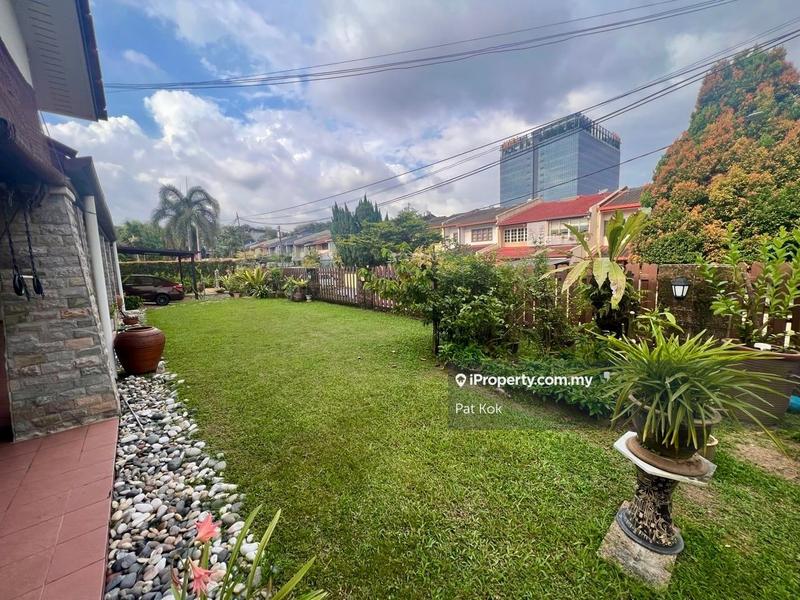 Bungalow House untuk Dijual di Taman Tun Dr Ismail, Kuala Lumpur oleh Pat Kok - iProperty.com.my
