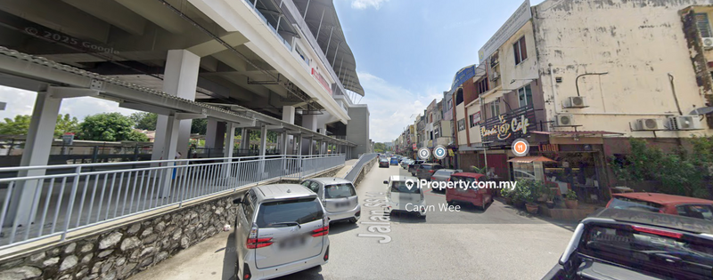 For Sale - FACING MAIN ROAD and LRT Station shop-office for sale at Subang Jaya