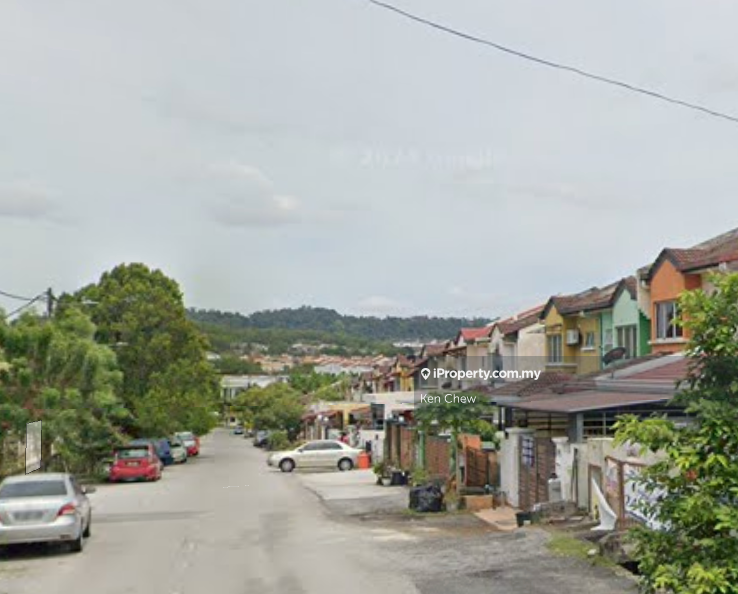 Rumah Berangkai 2 Tingkat untuk Dijual di myj42, Seri Kembangan oleh Ken Chew - iProperty.com.my