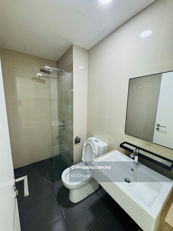 Kediaman Servis untuk Dijual di United Point (Residensi Berpadu) oleh Ck Chung - iProperty.com.my