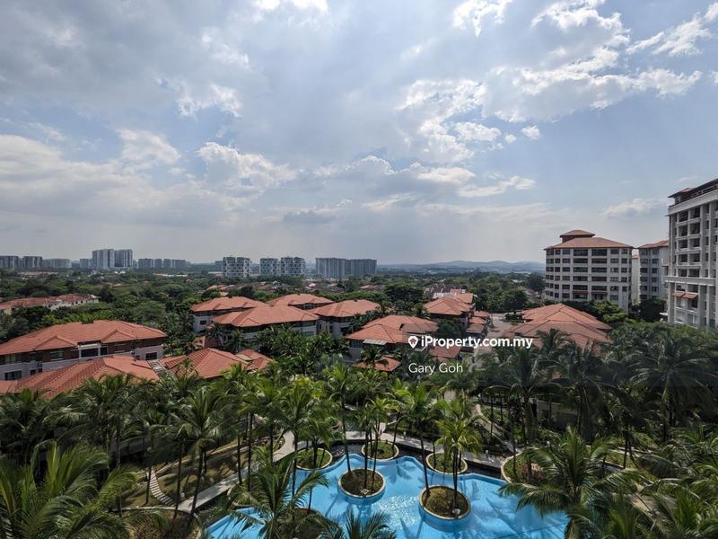 For Sale - Ara Hill Condominium