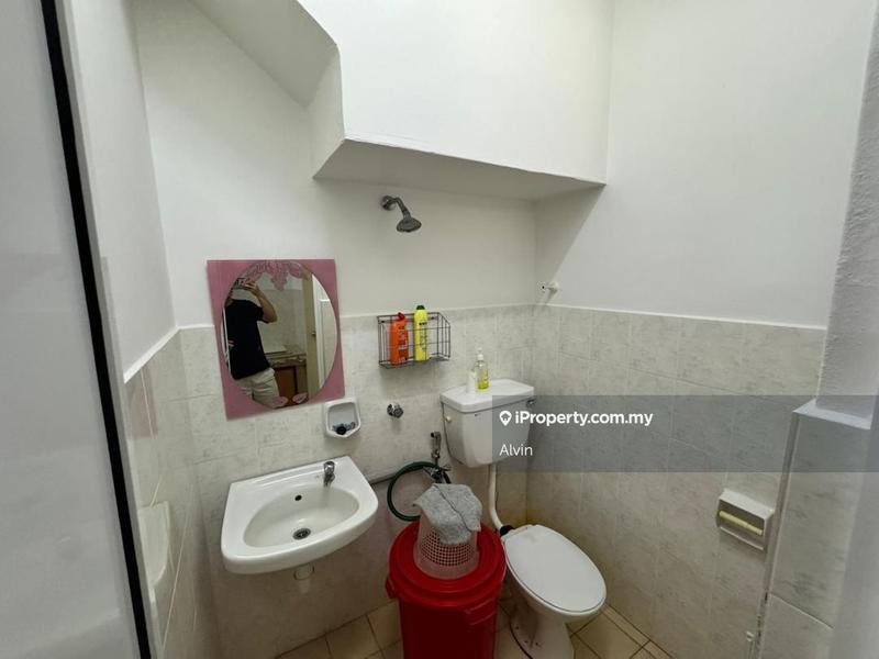 Townhouse for Sale in Taman Bukit Cheng, Cheng by Alvin - iProperty.com.my
