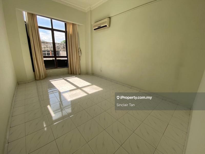 Kondominium untuk Dijual di Straits Court oleh Geoffery Wee - iProperty.com.my