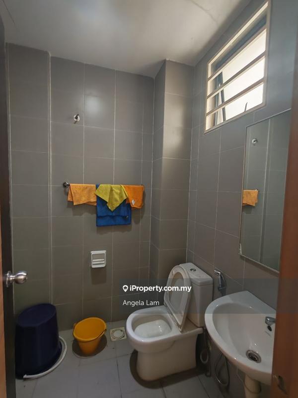 3.5-storey Terraced House for Rent in Kampung Sungai Kayu Ara, Petaling Jaya by Angela Lam - iProperty.com.my