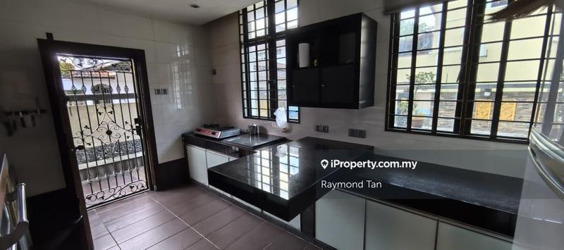 Bungalow House for Sale in Saujana Akasia, Sungai Buloh by Raymond Tan - iProperty.com.my