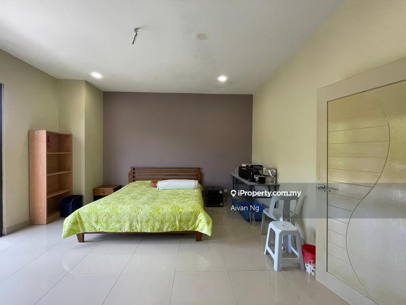 Rumah Berkembar untuk Dijual di Bukit Sungai Long, Bandar Sungai Long oleh Aivan Ng - iProperty.com.my