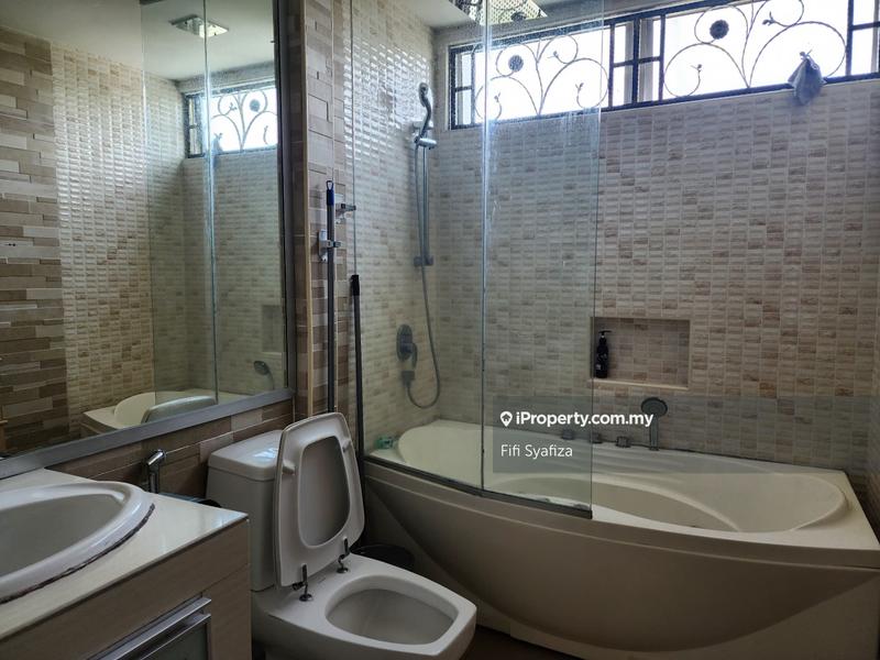 Rumah Berkembar untuk Dijual di Kelana Jaya, Petaling Jaya oleh Fifi Syafiza - iProperty.com.my