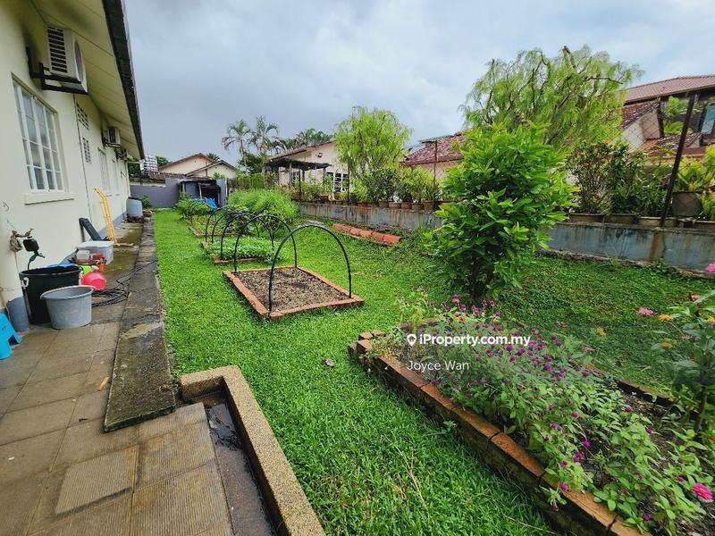 Bungalow House for Sale in Seksyen 5, Petaling Jaya by Joyce Wan - iProperty.com.my