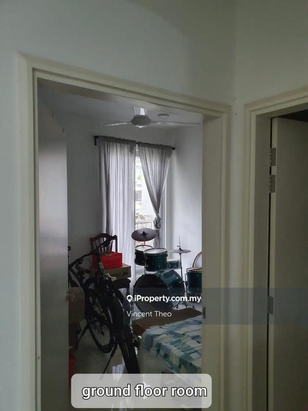 Rumah Berangkai 3 Tingkat untuk Dijual di 8s5w7, Shah Alam oleh Vincent Theo - iProperty.com.my