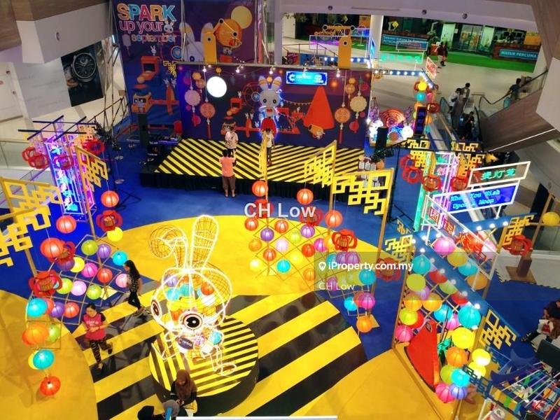 Service Residence for Sale in i-SOHO @ i-City by CH Low - iProperty.com.my