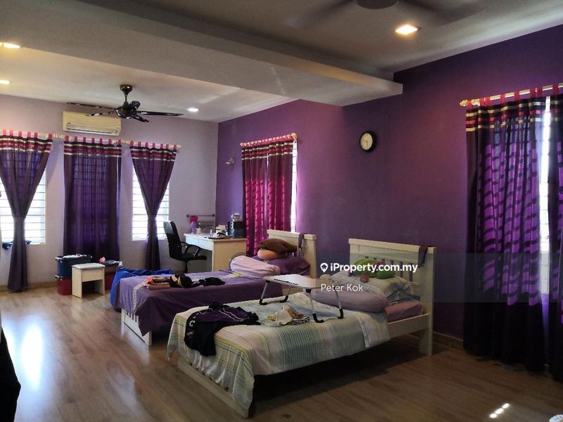 Rumah Berkembar untuk Dijual di Seksyen 17, Petaling Jaya oleh Peter Kok - iProperty.com.my