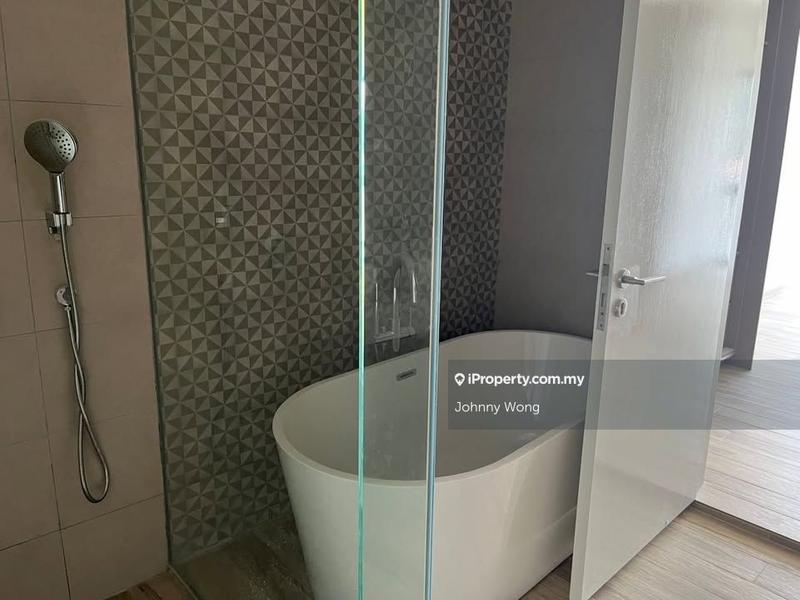 Service Residence for Sale in Hampton Height Damansara by Johnny Wong - iProperty.com.my