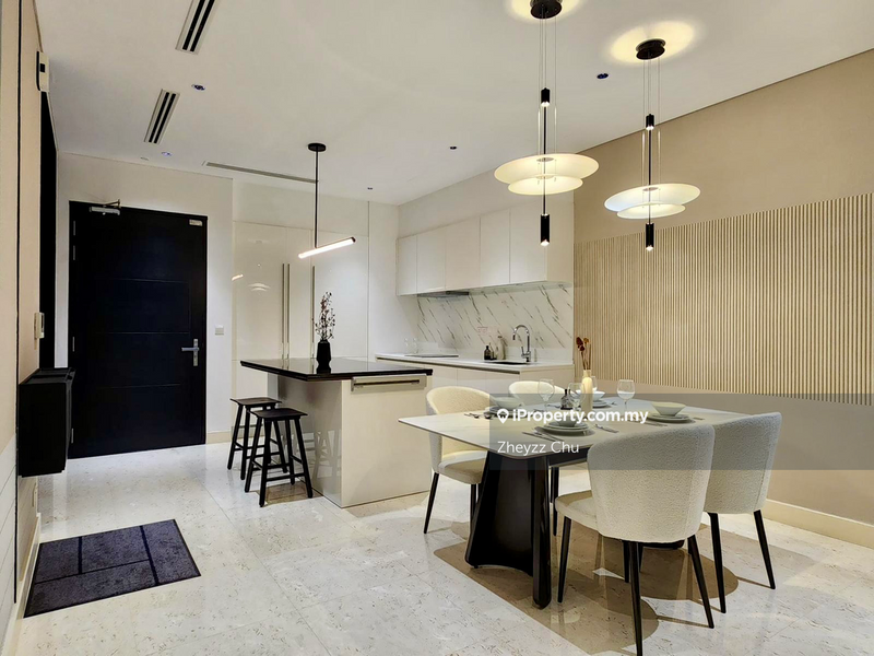 For Sale - Banyan Tree Signatures