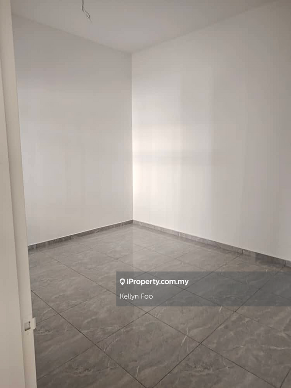 Cluster House for Sale in f8l85, Jasin by Kellyn Foo - iProperty.com.my
