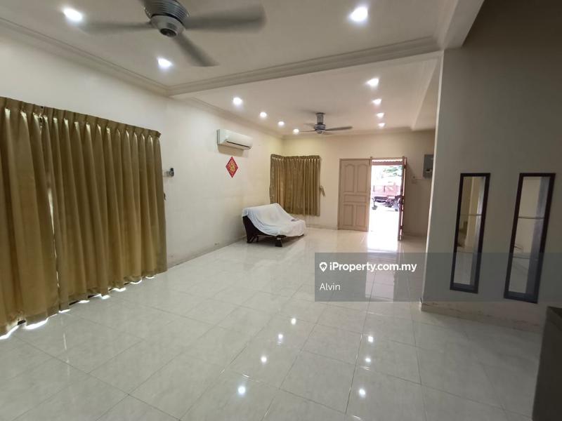 Rumah Teres 2-Tingkat untuk Dijual di Taman Enggang Gangsa Durian Tunggal, Batu Berendam oleh Alvin - iProperty.com.my