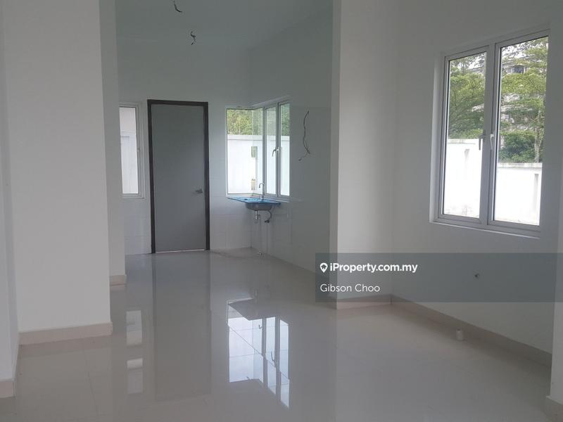 Rumah Berkembar untuk Dijual di Suria Residence oleh Gibson Choo - iProperty.com.my