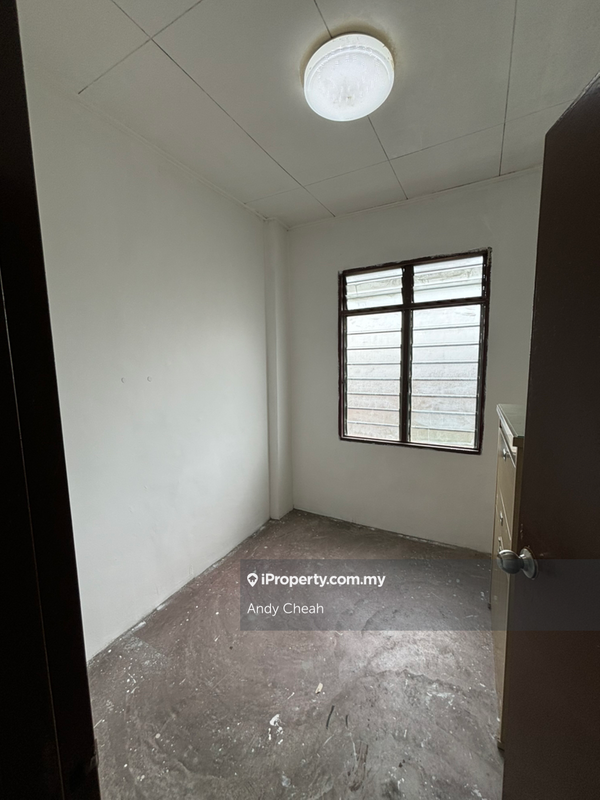 Flat for Rent in Taman Sri Pulai Perdana by Andy Cheah - iProperty.com.my