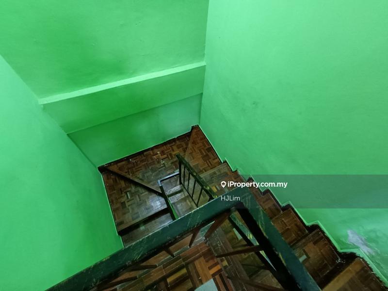 Rumah Teres 2-Tingkat untuk Dijual di Taman Baiduri Dengkil, Dengkil oleh HJLim - iProperty.com.my