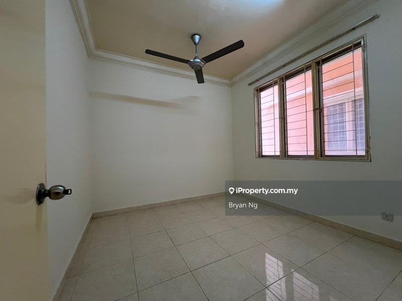 Condominium for Sale in Platinum Hill PV 6 by Bryan Ng - iProperty.com.my