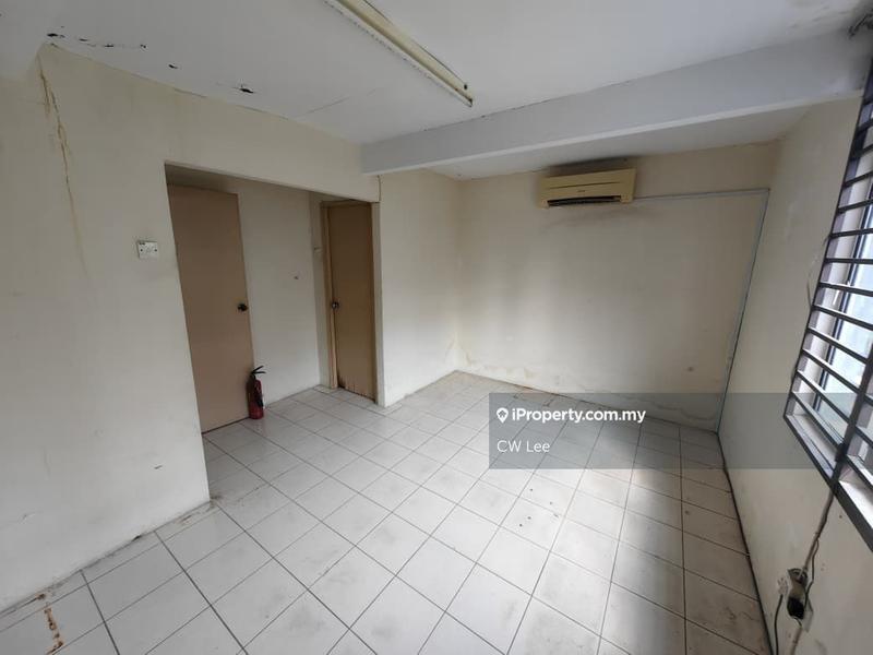 2.5-storey Terraced House for Sale in Taman Putra Perdana, Puchong by CW Lee - iProperty.com.my