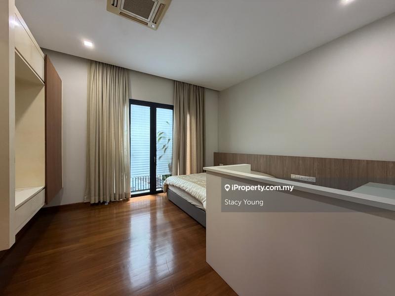 Bungalow House for Sale in Bukit Gita Bayu, Seri Kembangan by Stacy Young - iProperty.com.my