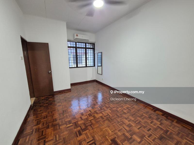 For Sale - Bandar utama