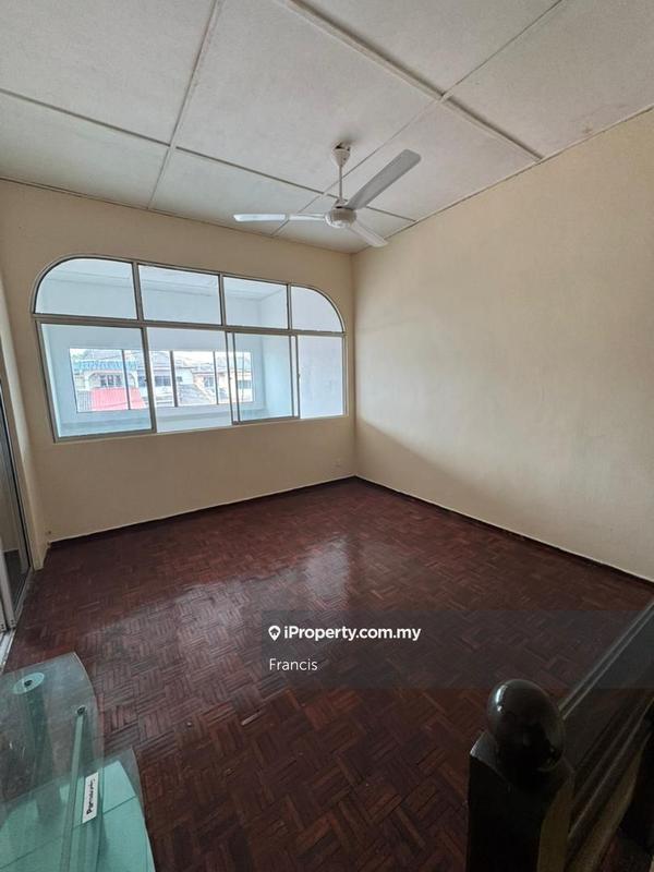 2-storey Terraced House for Sale in 9wdg1, Cheng by Francis - iProperty.com.my