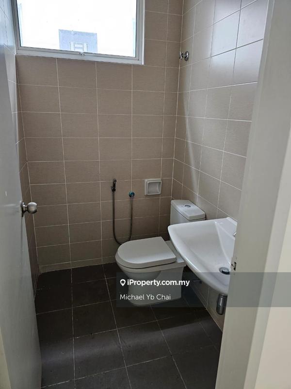 3-storey Terraced House for Sale in Desa Park Serdang, Seri Kembangan by Michael Yb Chai - iProperty.com.my