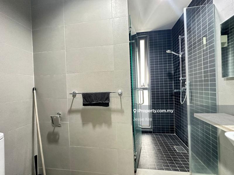 Condominium for Sale in The Breezeway by Jessie Kee - iProperty.com.my