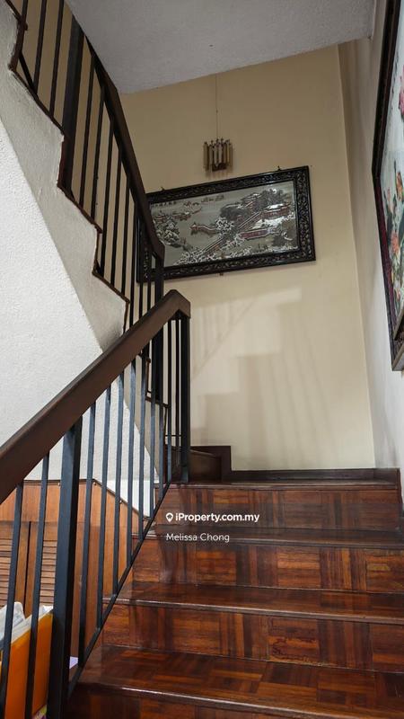 Rumah Teres untuk Dijual di Taman Serdang Raya, Seri Kembangan oleh Melissa Chong - iProperty.com.my