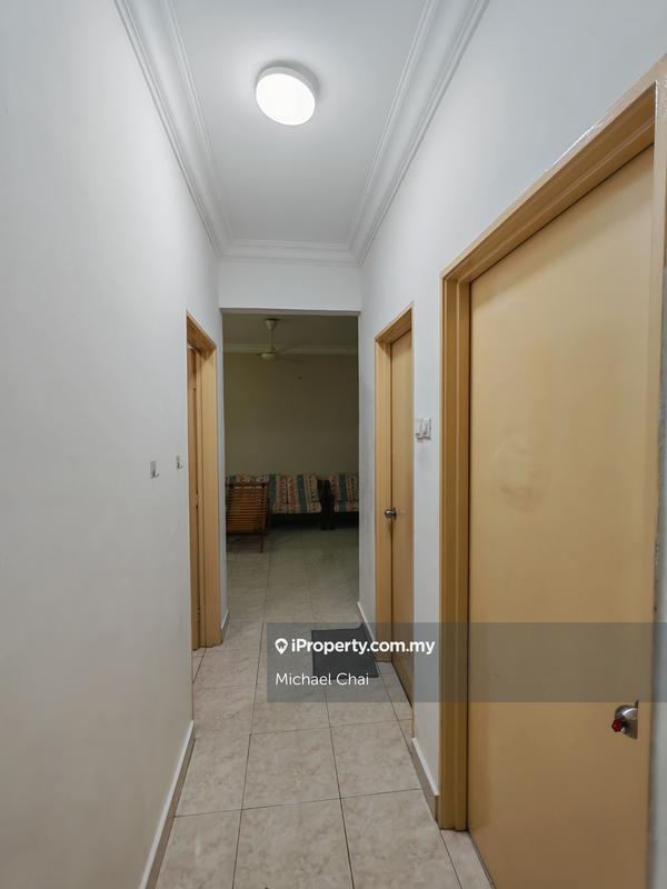 For Rent - Koi Tropika