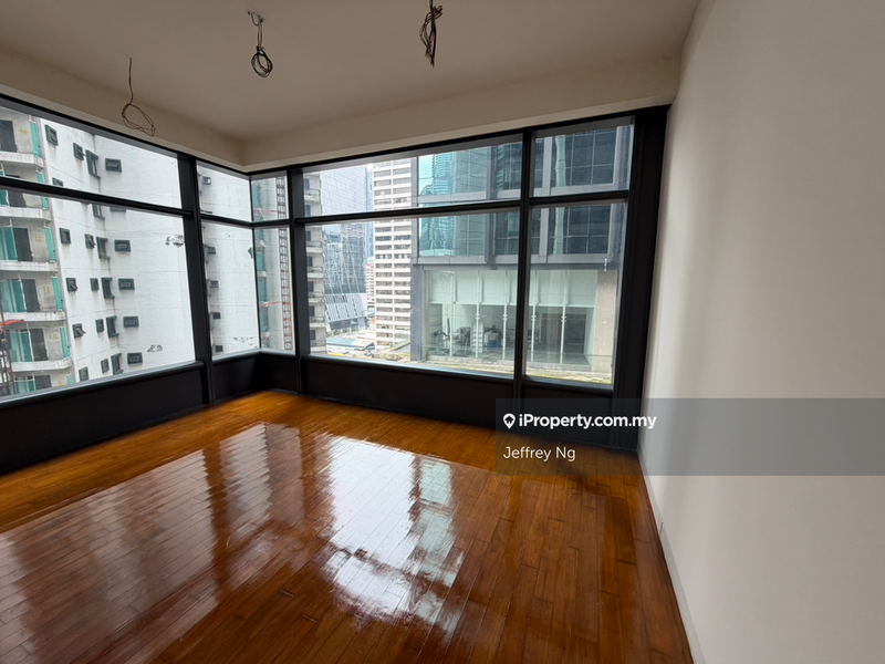 For Sale - Condominium @ The Troika