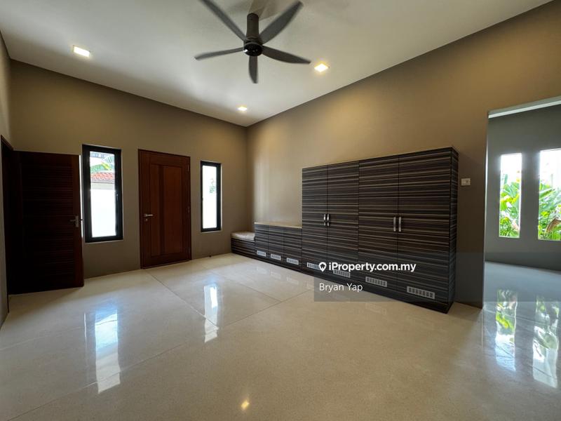 Bungalow House untuk Dijual di Kayangan Heights, Shah Alam oleh Bryan Yap - iProperty.com.my
