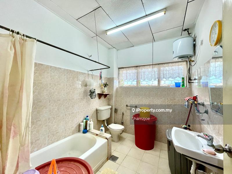 Bungalow House for Sale in Seksyen 16, Petaling Jaya by Shamzjoe - iProperty.com.my
