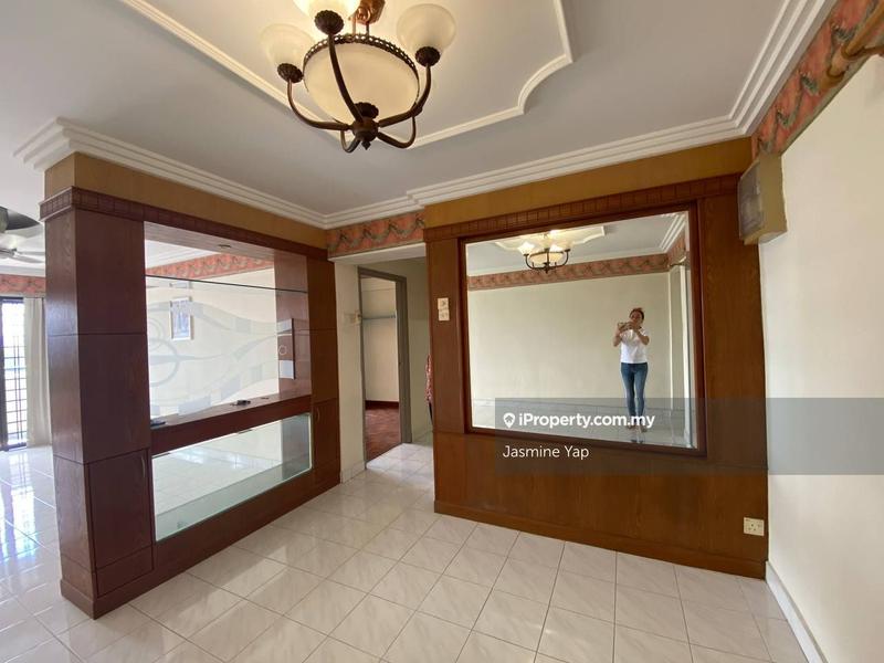 For Sale - Anjung Hijau (Greenfields)