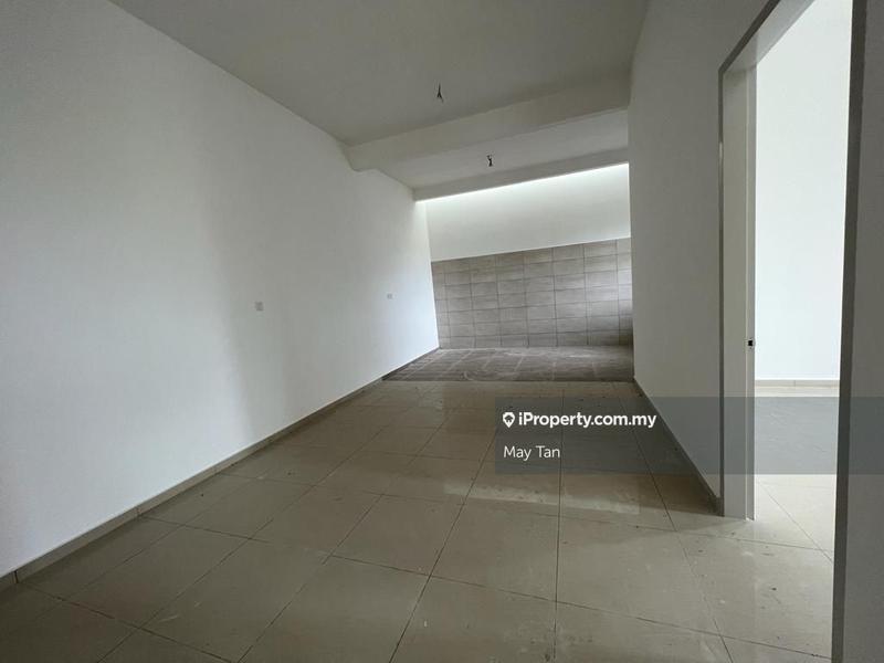 Rumah Berkembar untuk Dijual di Taman Kluang  Perdana, Kluang oleh May Tan - iProperty.com.my