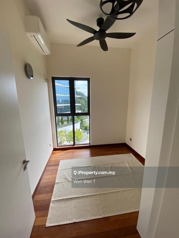 Residensi Servis untuk Dijual di Senada Residence @ KLGCC Resort oleh Wen Wen T - iProperty.com.my