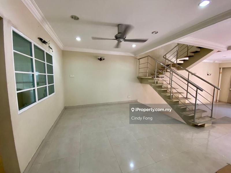 Rumah Berkembar untuk Dijual di Kelana Jaya, Petaling Jaya oleh Cindy Fong - iProperty.com.my