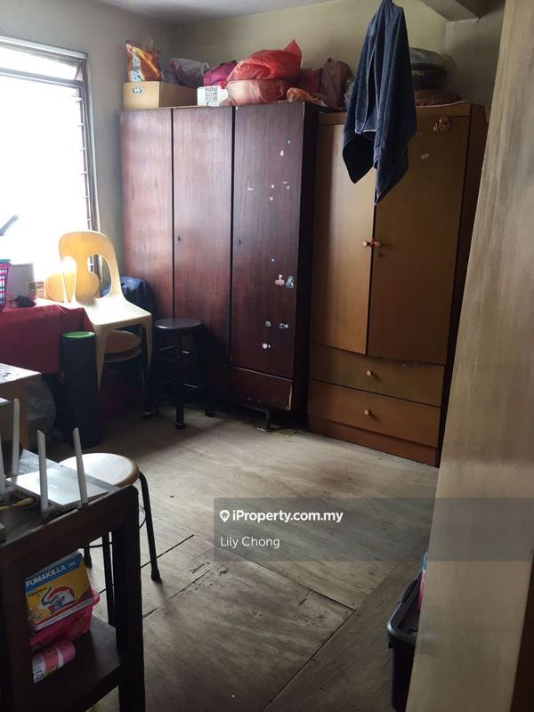 Flat for Sale in Taman Pertama by Lily Chong - iProperty.com.my