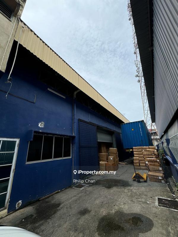Semi-D Kilang untuk Dijual di Taman Sri Serdang, Seri Kembangan oleh Philip Chan - iProperty.com.my