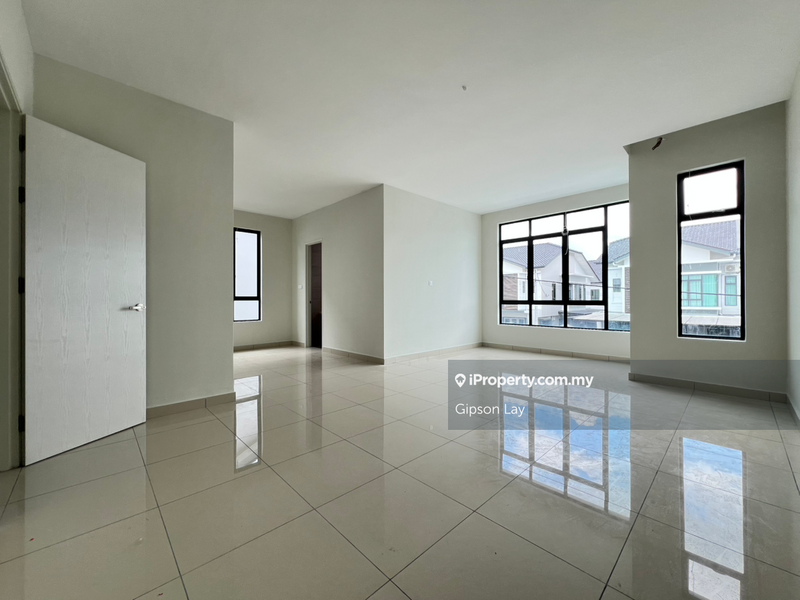 Rumah Teres 2-Tingkat untuk Dijual di Taman Tasik Indah, Kluang oleh Gipson Lay - iProperty.com.my