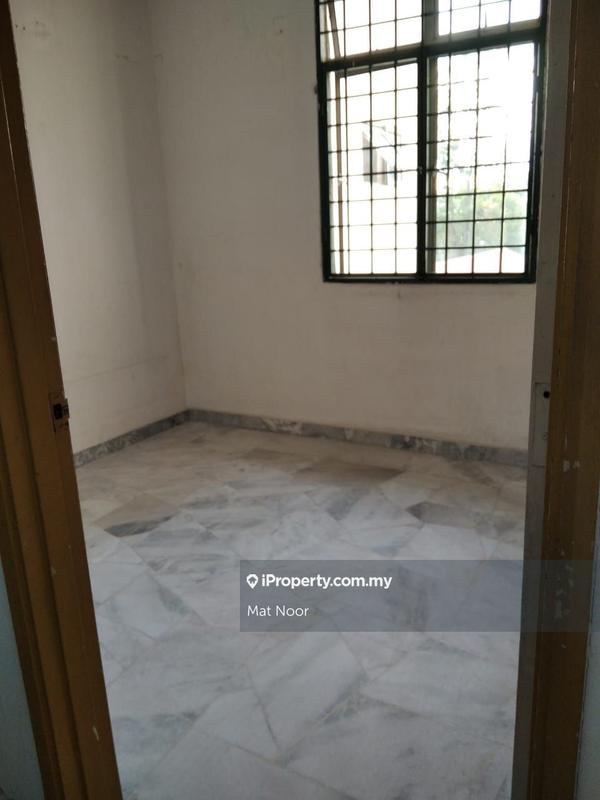 Pangsapuri untuk Dijual di Ilham Apartment oleh Mat Noor - iProperty.com.my