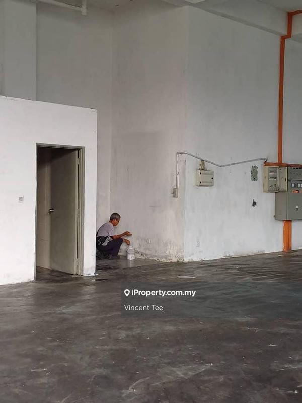 For Sale - Corner Semi-D Factory 75x170 13800sf Saujana Teknologi Rawang
