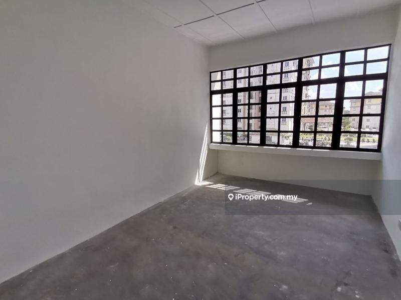 Shop / Office untuk Disewa di Seksyen 28, Taman Alam Megah, Shah Alam oleh Tony Tan - iProperty.com.my