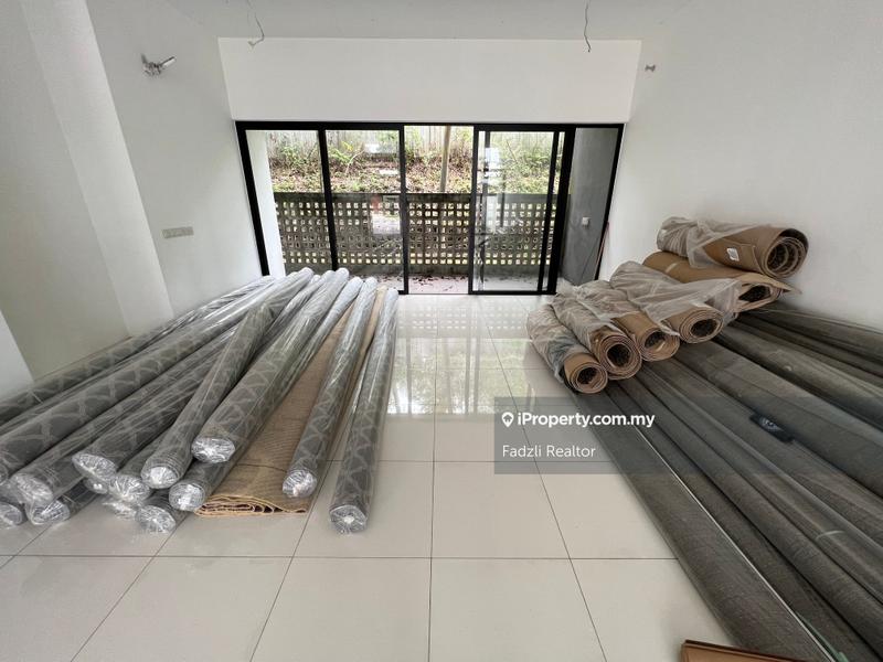 3-storey Terraced House for Sale in Blu Constellation, Seri Kembangan by Fadzli Realtor - iProperty.com.my